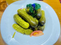 -米德维奇俄式西餐厅(西六道街店)