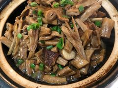 -临街徽菜馆·正宗黄山味
