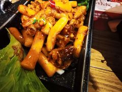 无骨鸡爪米糕铲-冰川冷面·延边菜·炭烤串(观前店)