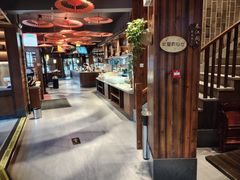 -湘西小馆(滨河路店)