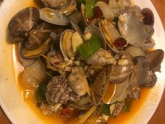 爆炒花斑蛤-温州一家人美食(西木头市店)