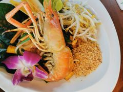 -Chom Cafe and Restaurant