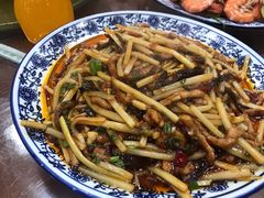鱼香肉丝-椒香川流不息川菜馆(二七北路店)