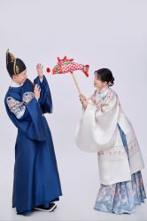 -麦田·婚纱摄影(天河新天地店)