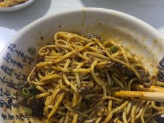 -岳四孃老面馆(四川师范大学狮子山校区桂苑店)