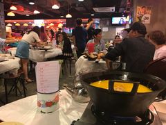 -鲜入围煮花胶鸡海鲜火锅