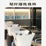 二是新店开业有活动，办会员卡的话首次消费可以打五折