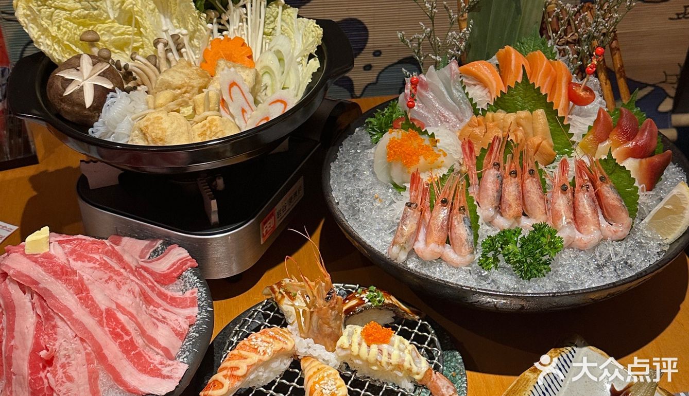 在奥园广场一楼️超级多吃的~一眼就看中这家日料店