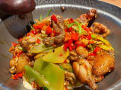 嫩仔姜炒牛蛙-吃饭皇帝大土家民族菜(正大广场店)