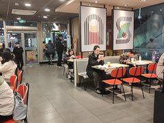 -麦当劳(轻轨曹杨路店)