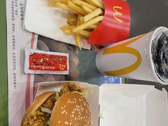 麦辣鸡腿汉堡-麦当劳(季华好又多店)