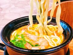 虾三鲜砂锅-姐弟俩土豆粉(四海唐人街店)