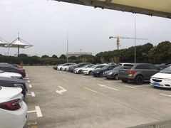 -浦东机场p4停车场