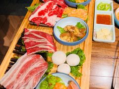 -明洞阿姨·韩式酱蟹烤肉·创意料理(三元桥店)