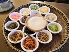 -包整·丝娃娃(一览甲秀楼风景店)