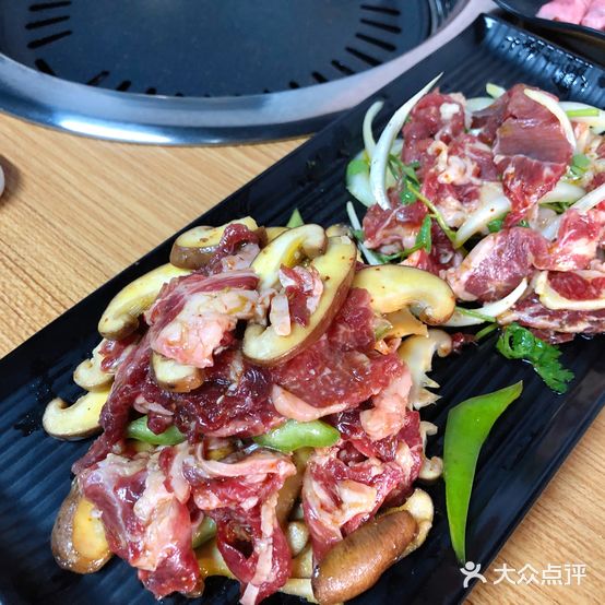 牛小哥齐齐哈尔烤肉(唐山万达店)