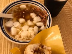 -正南齐北·老街糯米团(洪崖洞店)