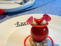 树莓巧克力慕斯球-弦月窗LUNETTE BY AMANDA(复兴路店)