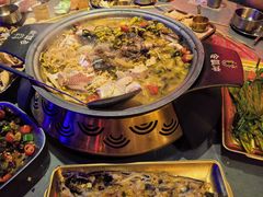 -令狐冲·炭烤活鱼(宝龙店)