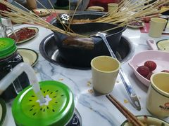 -俭让佬妈现卤串串(温江总店)