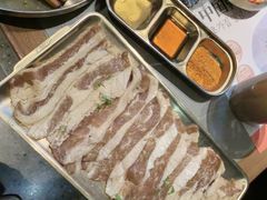 -草家酱蟹炭火烤肉店(珲春南路一店)