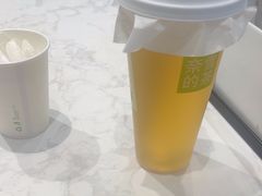 -奈雪的茶(优特汇店)