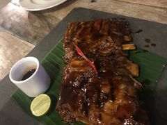 BBQ猪肋排-Naughty Nuri’s Phuket