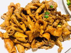 肥牛鹅肠-粤·向群饭店(龙津东路总店)