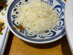 -霸蛮湖南菜·牛肉粉(荣京西街店)