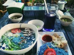 -蝶豆花蓝面条