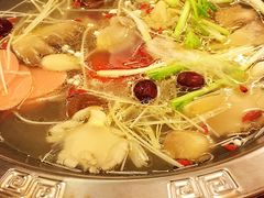 -山城年华老火锅(玉林店)