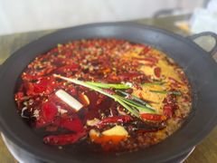 -黄潇洒老火锅(九眼桥宏济巷店)