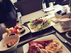 -三亚湾海居铂尔曼度假酒店