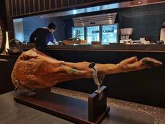 -铭牛烧肉·和牛海鲜自助(高新月牙湖店)