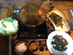 红酸汤鱼-侯家庄私房菜馆观景餐厅