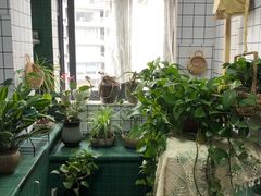 -两知·自习室(三峡广场总店)