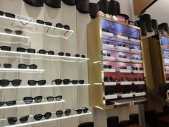 -博士眼镜·President总统(宝安海雅缤纷城店)