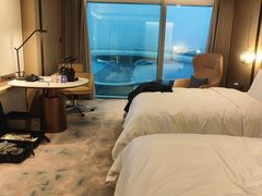 -深圳国际会展中心希尔顿酒店(前海华发冰雪世界店)