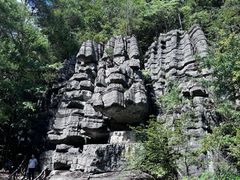 -梭布垭石林景区