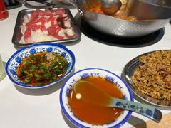 -王奋斗贵州酸汤牛肉火锅