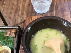-良米山·云南野生菌过桥米线(上海首店)