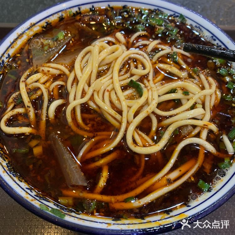 一碗兰在海口算是比较正宗的兰州牛肉面了 只是不知道为