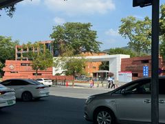 -广东外语外贸大学(白云山校区)