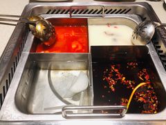 -海底捞火锅(金山百联店)
