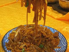 干炒牛河-天宝食坊·啫啫煲大排档(西华路店)