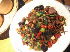 土家锅气爆鸡杂-吃饭皇帝大(合生汇店)