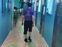 -Swim斯卫姆国际儿童游泳中心(红博中央公园店)