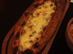 牛肉奶酪皮塔饼-Efes Turkish & Mediterranean Cuisine 艾菲斯餐厅(陆家嘴店)