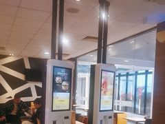 -麦当劳(驿坂服务区B区店)
