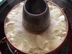 -撮一顿纳西铜火锅